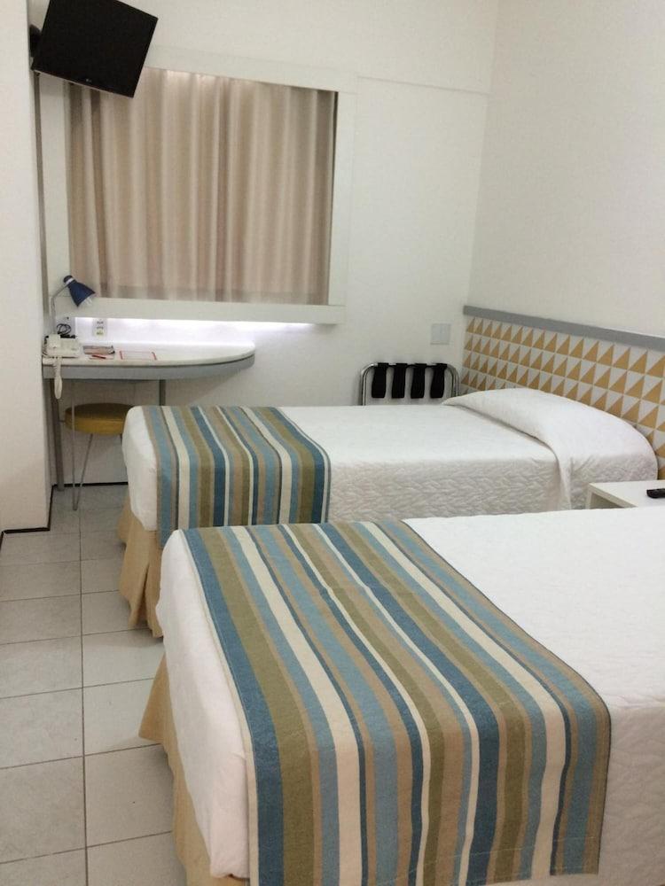 Ibis Budget Salvador Extérieur photo